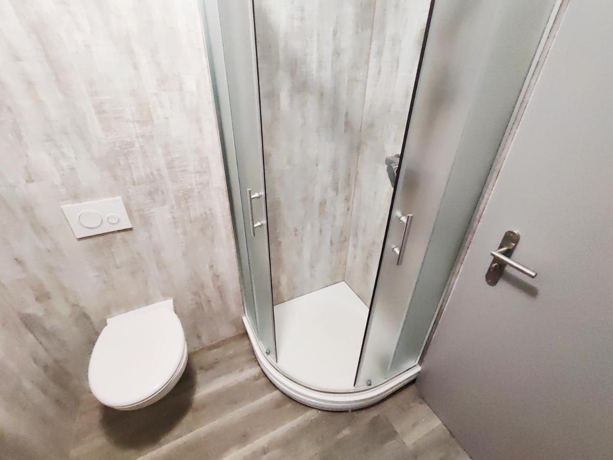 Hotel Stara Skola Mezná Buitenkant foto