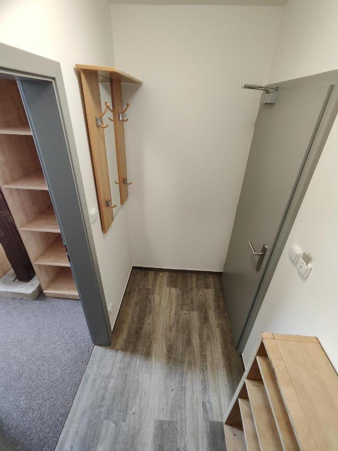 Hotel Stara Skola Mezná Buitenkant foto